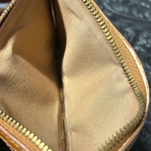 HOBO Tan Leather Card Wallet - Picture 5 of 7